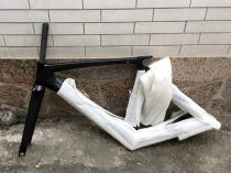 Iron three time trial TT carbon fiber road frame Carbon fiber fork 44 head tube 480 middle tube 530 upper tube