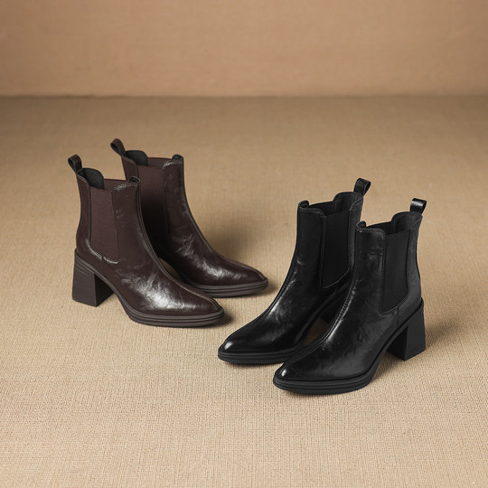 Genuine leather, good-looking, stylish, super popular, short boots for women, winter pointed-toe Chelsea coffee-colored thick-heeled high-heeled shoes