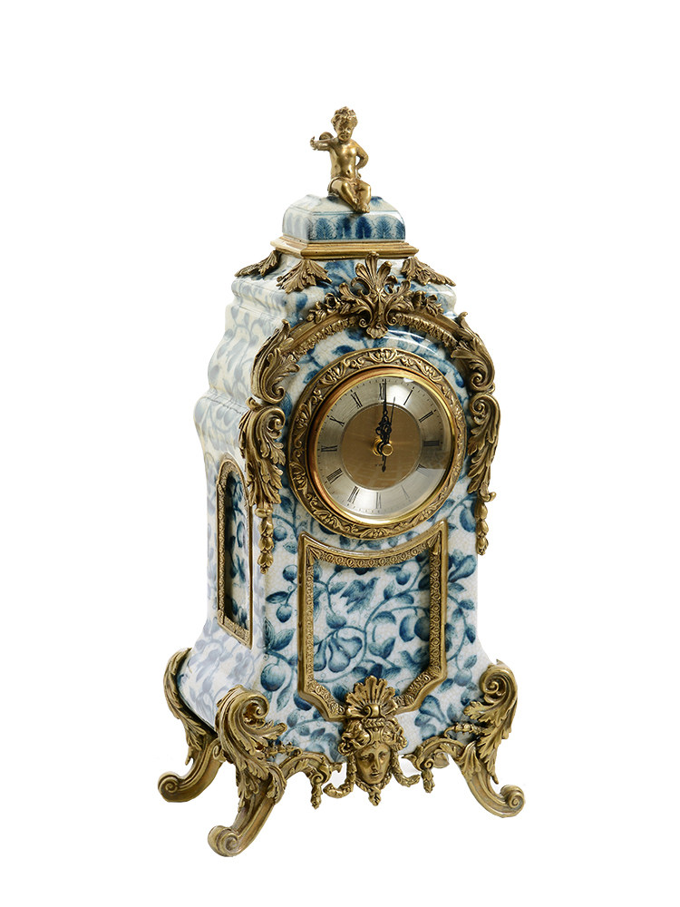 American European high-grade luxury ceramic with copper decorative table clock clock Blue and white porcelain art clock crafts decoration