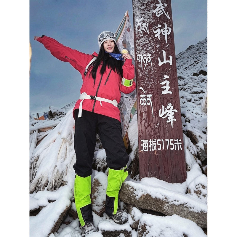Bordeaux Red Hardshell Jacket for Women, 2026 New Model, Windproof and Waterproof, Super Stylish, Men's Version Also Available