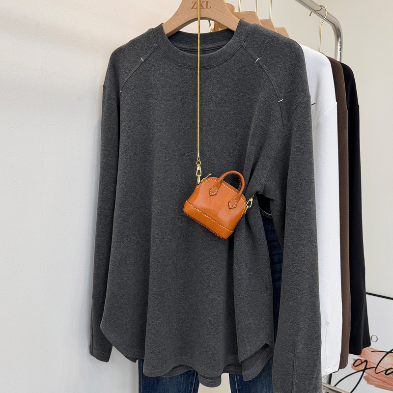 Elastic Top with Exposed Seams to Cover the Hips, Women's 2026 New Style, Round Neck, Drapey, Oversized, Slimming, Mid-Length Base Shirt Elastic Top with Exposed Seams to Cover the Hips, Women's 2026 New Style, Round Neck, Drapey, Oversized, Slimming, Mid-Length Base Shirt