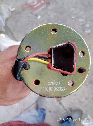 Application of Jianghuai Low Card wagon FULL DUMPING CAR OIL TANK OIL TANK OIL BC024 OIL FLOAT ORIGINAL PLANT SPOT