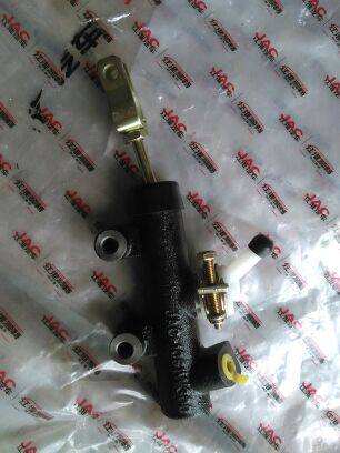 Suitable for JAC low truck accessories good micro card clutch master pump W300 clutch pump original spot