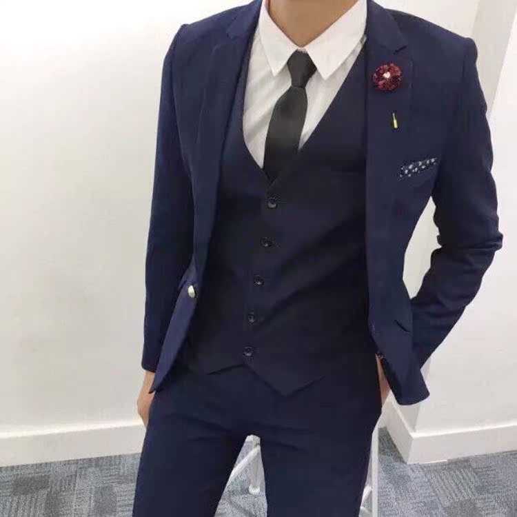 Phù hợp với nam mới Hàn Quốc Slim một nút phù hợp với ba mảnh phù hợp với chú rể đám cưới nhỏ phù hợp với nhà tạo mẫu tóc áo nam