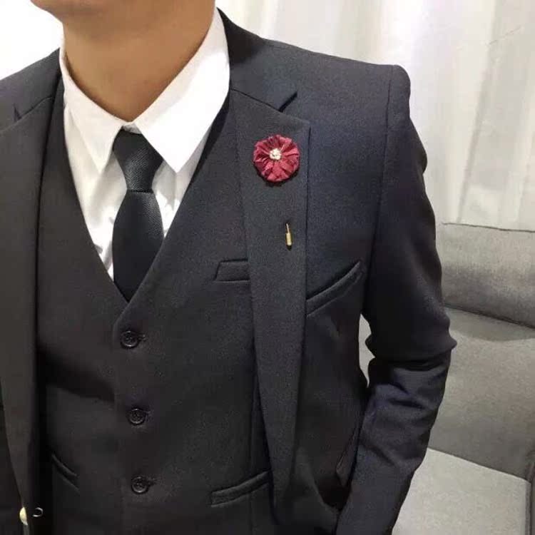 Phù hợp với nam mới Hàn Quốc Slim một nút phù hợp với ba mảnh phù hợp với chú rể đám cưới nhỏ phù hợp với nhà tạo mẫu tóc áo nam