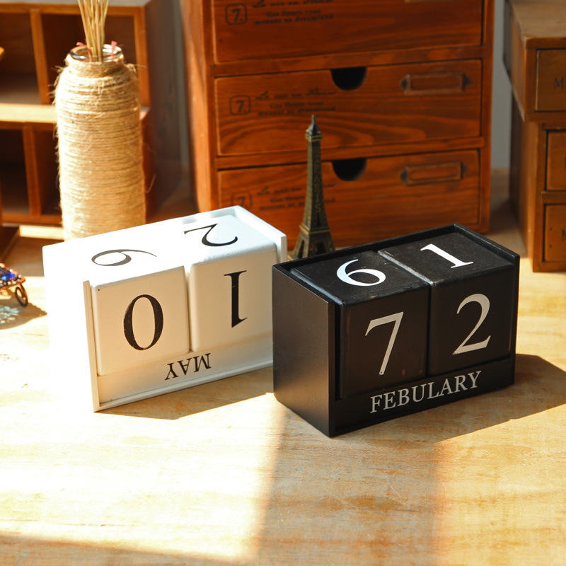 Nordic creative wooden calendar small ornaments table date card office desktop home decoration light luxury side