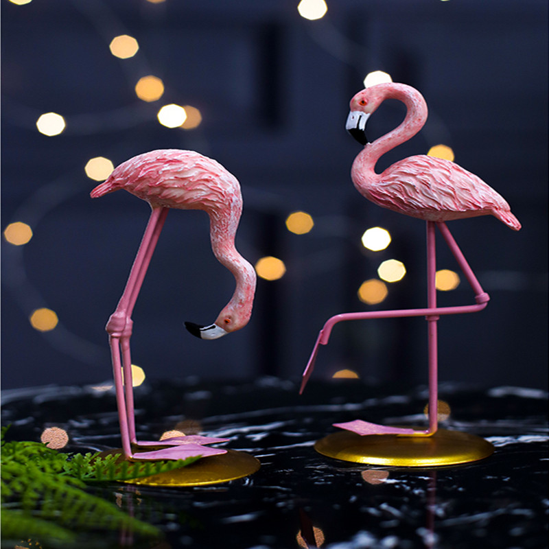 Nordic minimalist dining table creative living room TV cabinet resin flamingo home decorations wine cabinet porch small ornaments