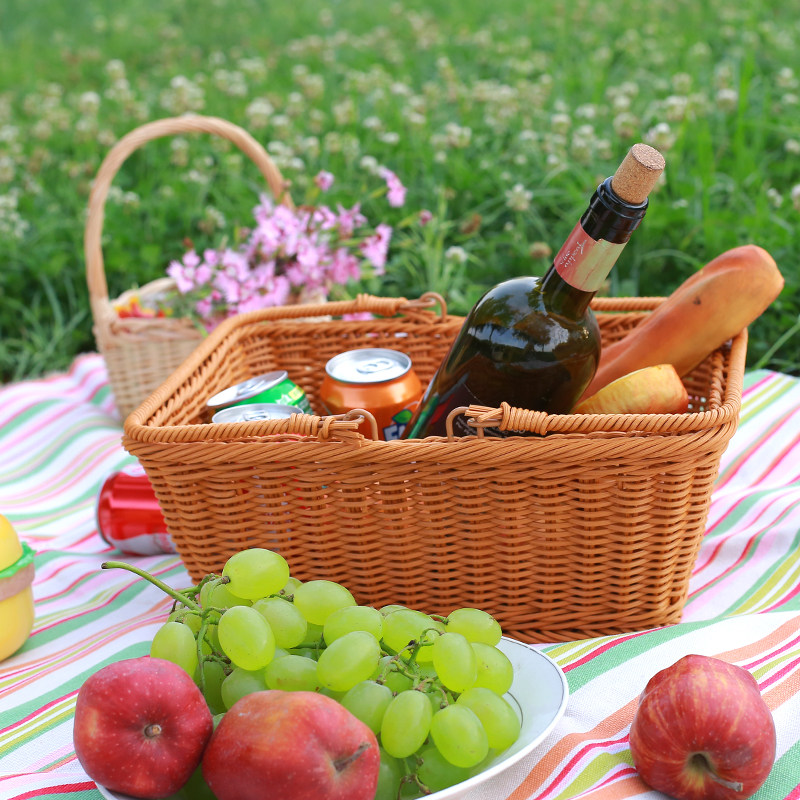 Imitation rattan portable basket supermarket snack shop plastic shopping basket picnic basket hot pot shop fruit and vegetable storage basket household