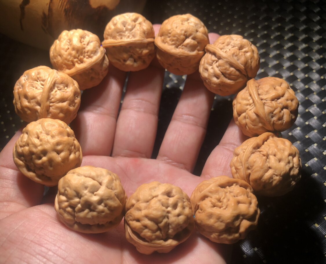 Wen played with iron walnut clouds chasing lunar shadow pure wild pimples small size toad bumps bag gold toad string