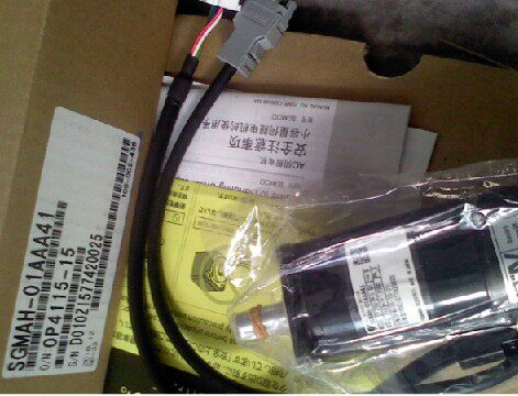 YASKAWA stock SGMPH-04AA4C warranty for one year shipment welcome inquiry