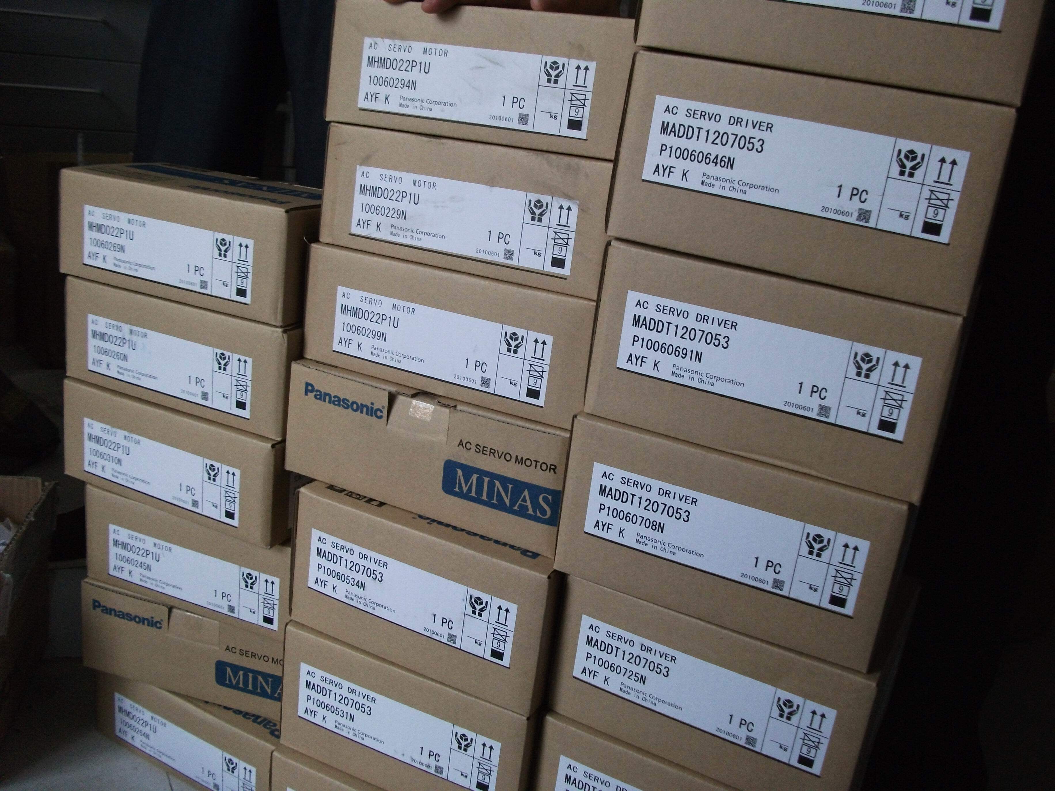 New original Mitsubishi servo motor HF-KN23J-S100 spot welcome inquiry