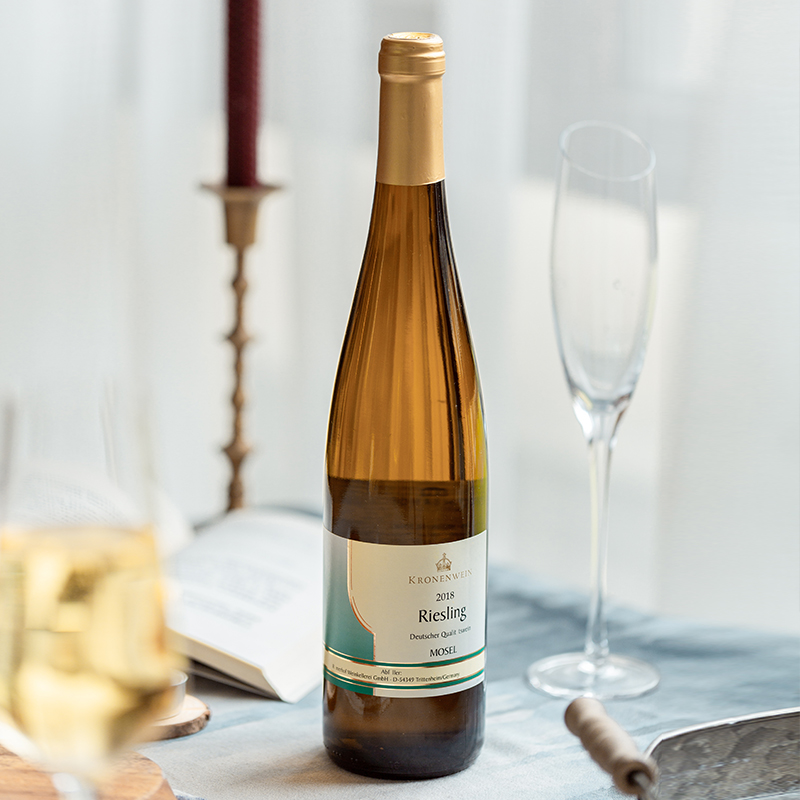 (Galle Wine House) Rich floral and fruity German Mosel crown Riesling semi-sweet white wine
