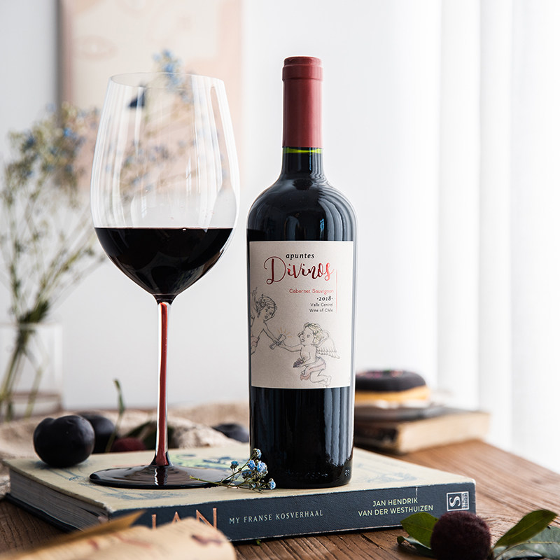 Chilean original bottle of dry red Central Valley little angel dry red Cabernet Sauvignon wine 750ml red wine good night wine