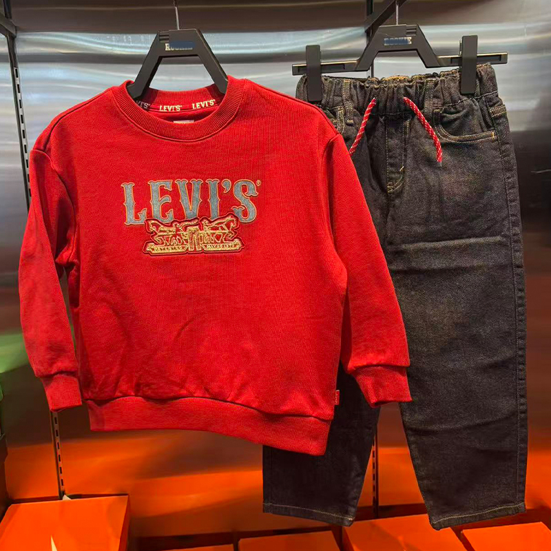Levis 26Th Spring New Year Red Boys and Girls Fashion Knitted Crew Neck Terry Sweatshirt Lv2612023 Levis 26Th Spring New Year Red Boys and Girls Fashion Knitted Crew Neck Terry Sweatshirt Lv2612023