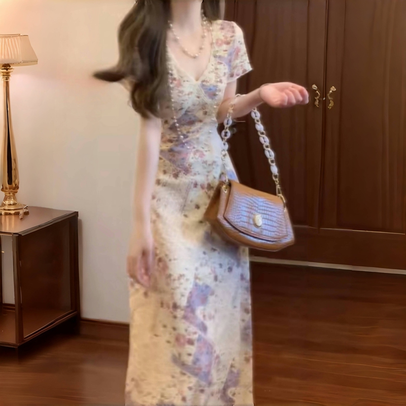 2023 Early Summer Wear Long Skirt French Oil Painting Floral Short-Sleeved Dress Women's Sunset Skirt Waist High-End Skirt