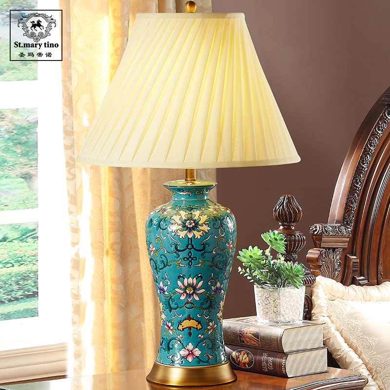 American ceramic table lamp Bedroom bed head lamp Jingdezhen European style full bronze Classical Hand-painted Enamel Color Ancient Kiln Blue Lamp