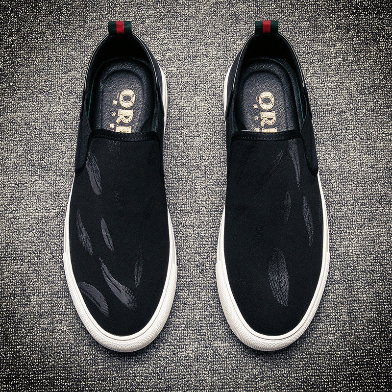 Boomers Men's shoes 2021 new spring casual shoes Han version One foot pedal sloth shoes Inn Breathable Lego Shoes Board Shoes