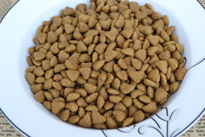 ￥5 bags of Cristine into cat food, baby cat food, bulk 490g urinary system care, hairy ball