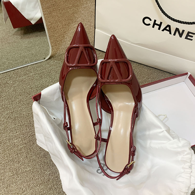 2026 New Style Elegant Lady High Heels with Thin Heels, Pointed Toe, V-Buckle, Single Strap Sandals, Red Wedding Shoes with a High-End Feel 2026 New Style Elegant Lady High Heels with Thin Heels, Pointed Toe, V-Buckle, Single Strap Sandals, Red Wedding Shoes with a High-End Feel