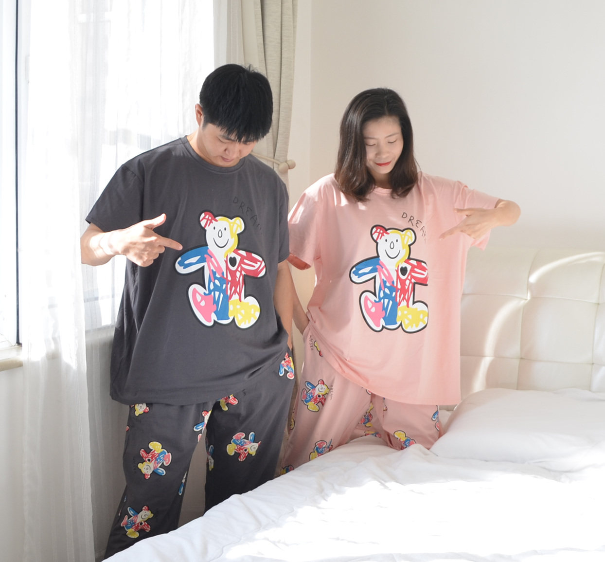 Plus Hypertrophy Size Couple Hand Painted Cubs Sleepwear Male Summer Short Sleeve Long Pants Pure Cotton Fat MM Woman Cartoon Home Dress