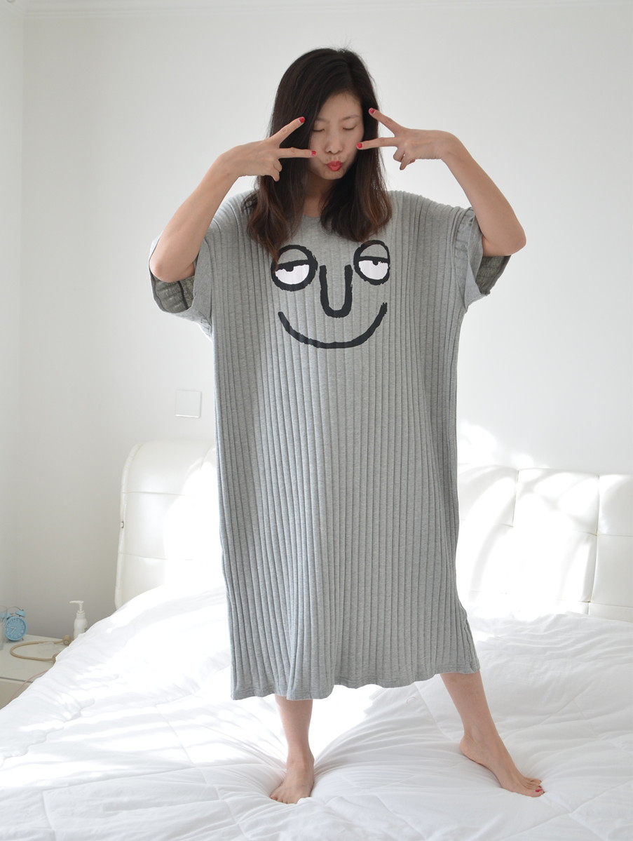 Cartoon funny expression nightgown summer plus fat plus size fat MM pregnant women thin cotton pajamas female Korean version 200kg