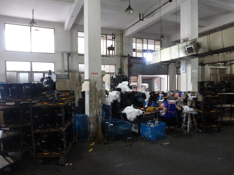 Chaussures en caoutchouc - Ref 941037 Image 37