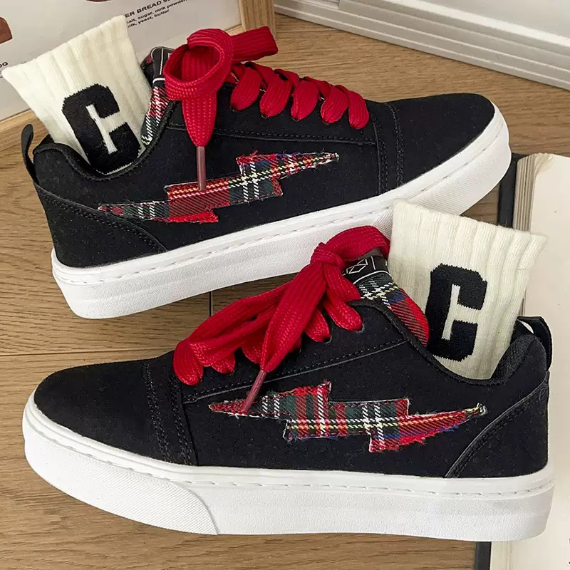 Scottish Red Unisex Couple Sneakers, Trendy on Instagram, 2026 Spring New Model, Niche Design Bread Shoes