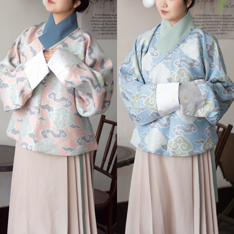 Sycamore Flowing Summer Restoration of Ming Dynasty Mid-Period Style Colorful Woven Imitation Floral Wool Satin Short Sleeve Wide-Collar Jacket Hanfu Sycamore Flowing Summer Restoration of Ming Dynasty Mid-Period Style Colorful Woven Imitation Floral Wool Satin Short Sleeve Wide-Collar Jacket Hanfu