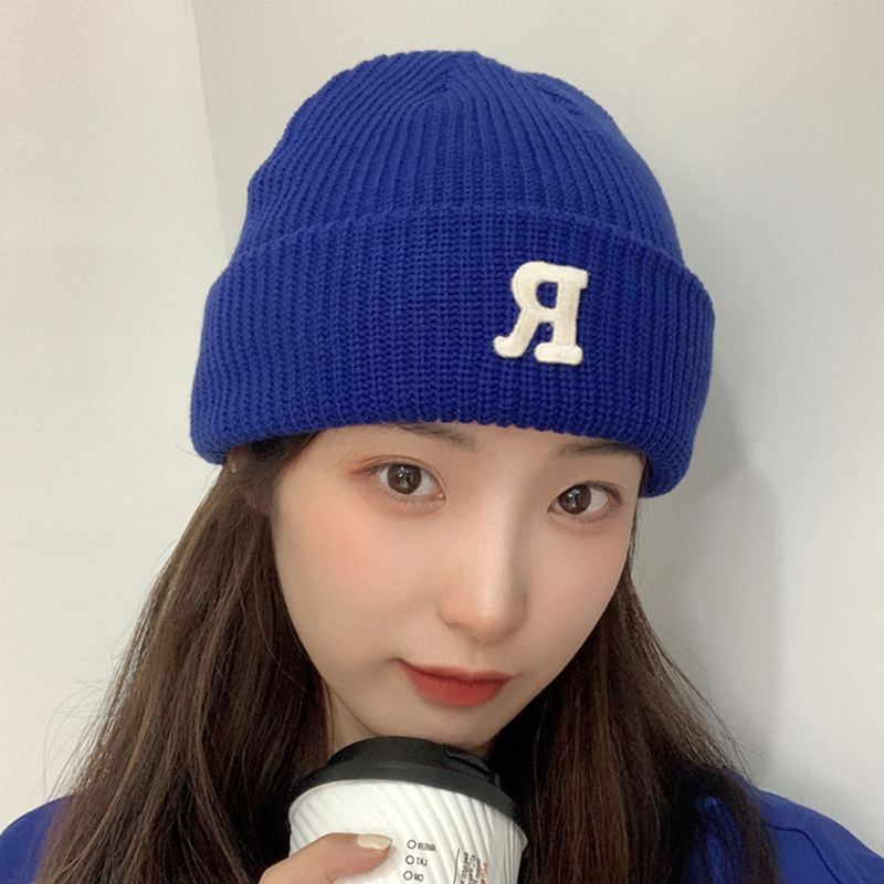Cailin Kelin~Japanese Klein Blue R alphabet knitting hat woman autumn and winter couple hair cap