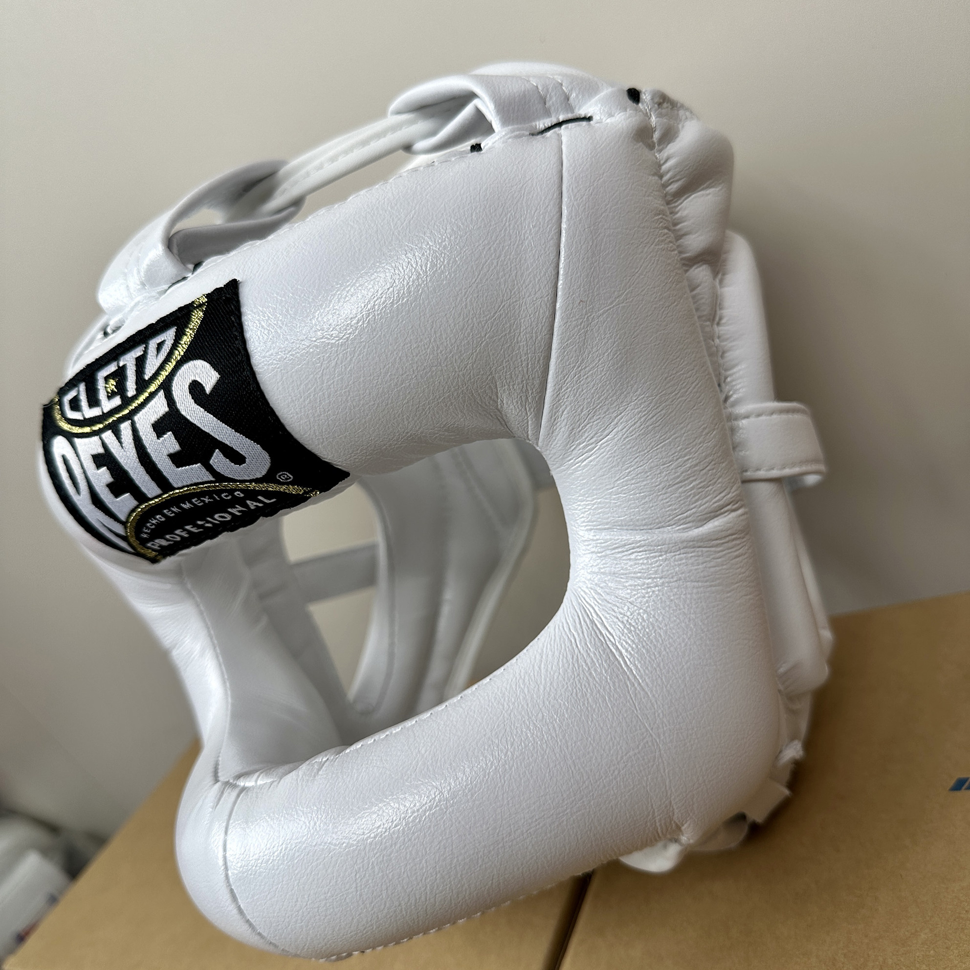 Шлем для бокса h7 reyes雷耶斯同款护头横梁猴脸成人护脸鼻拳击搏击泰拳格斗护具