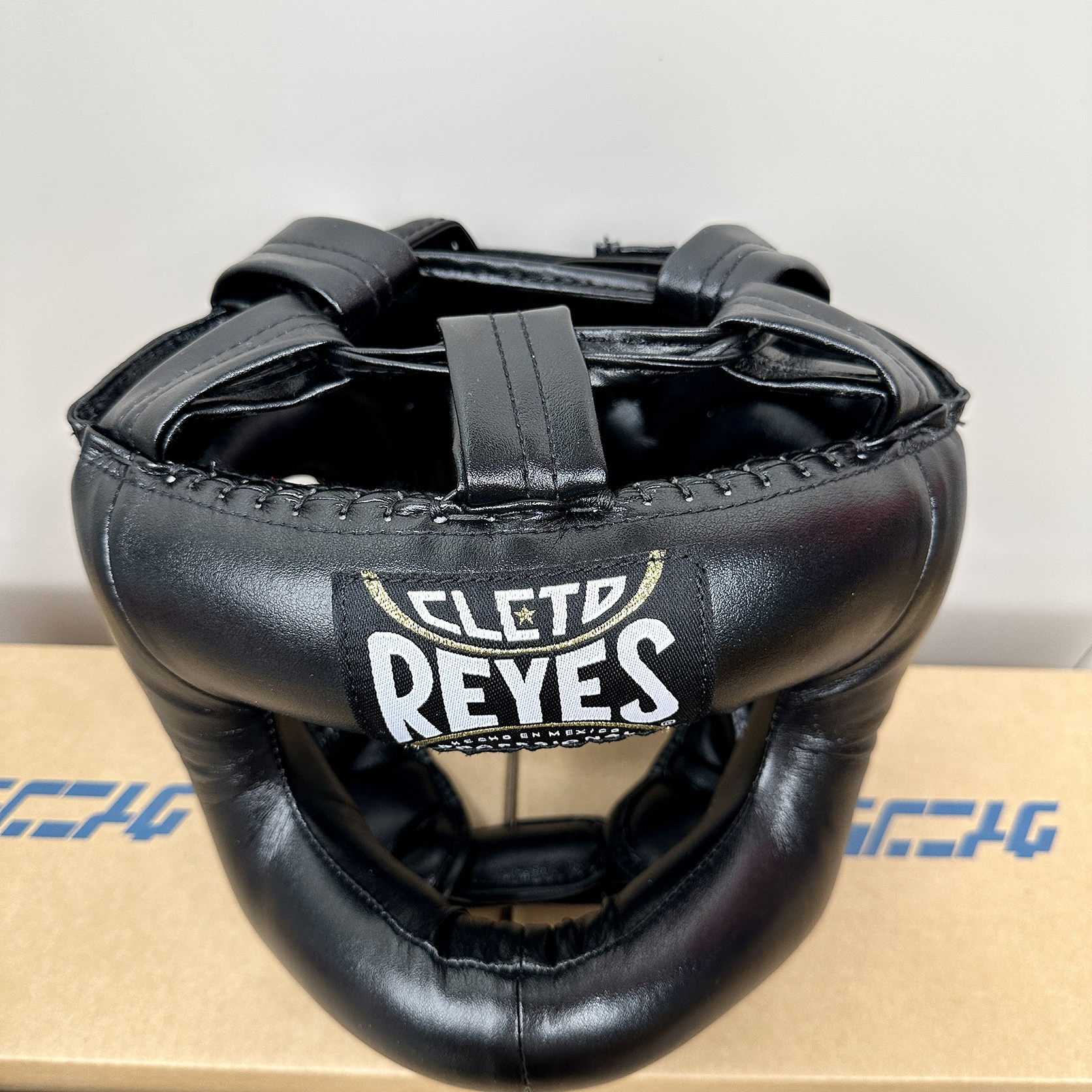 Шлем для бокса h7 reyes雷耶斯同款护头横梁猴脸成人护脸鼻拳击搏击泰拳格斗护具