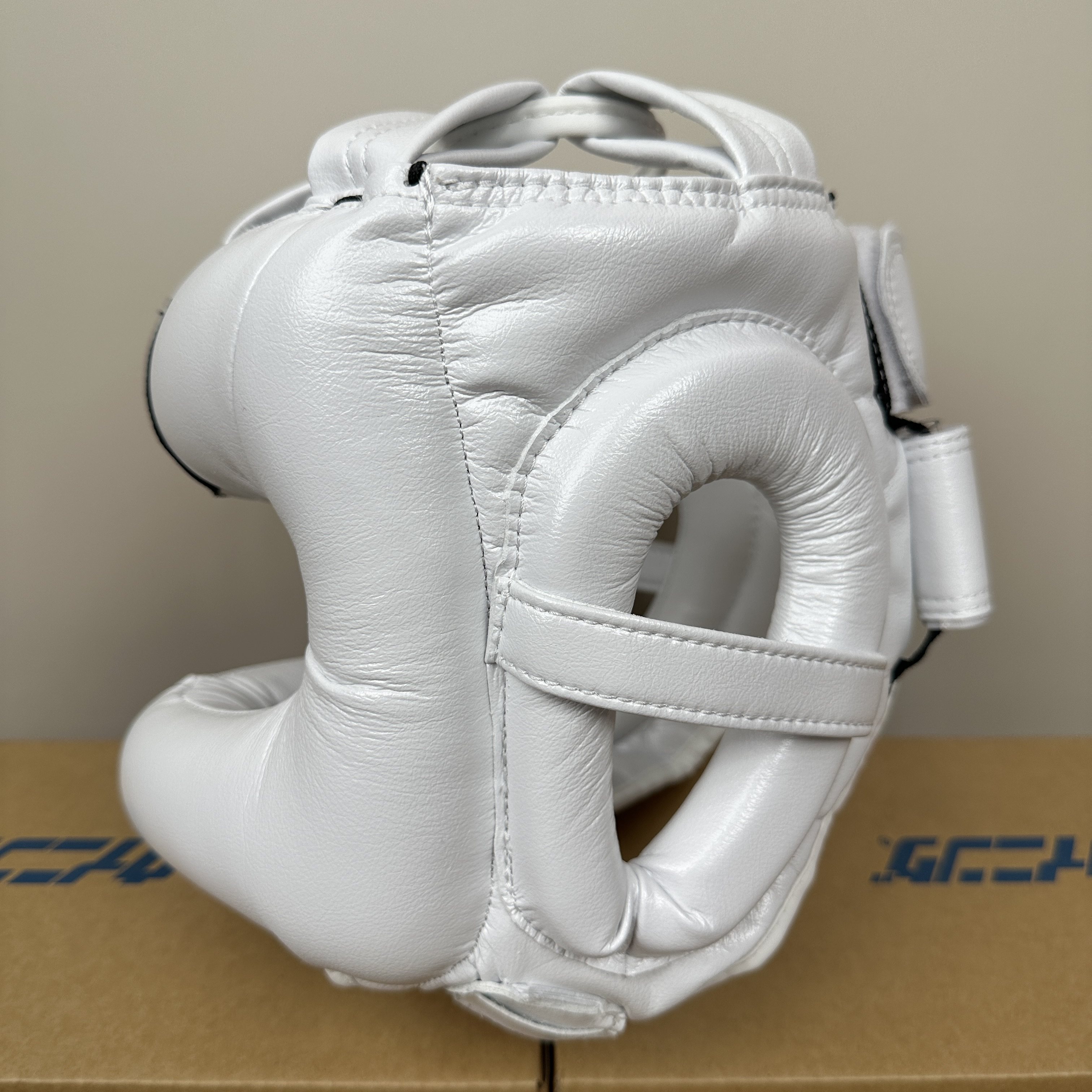 Шлем для бокса h7 reyes雷耶斯同款护头横梁猴脸成人护脸鼻拳击搏击泰拳格斗护具