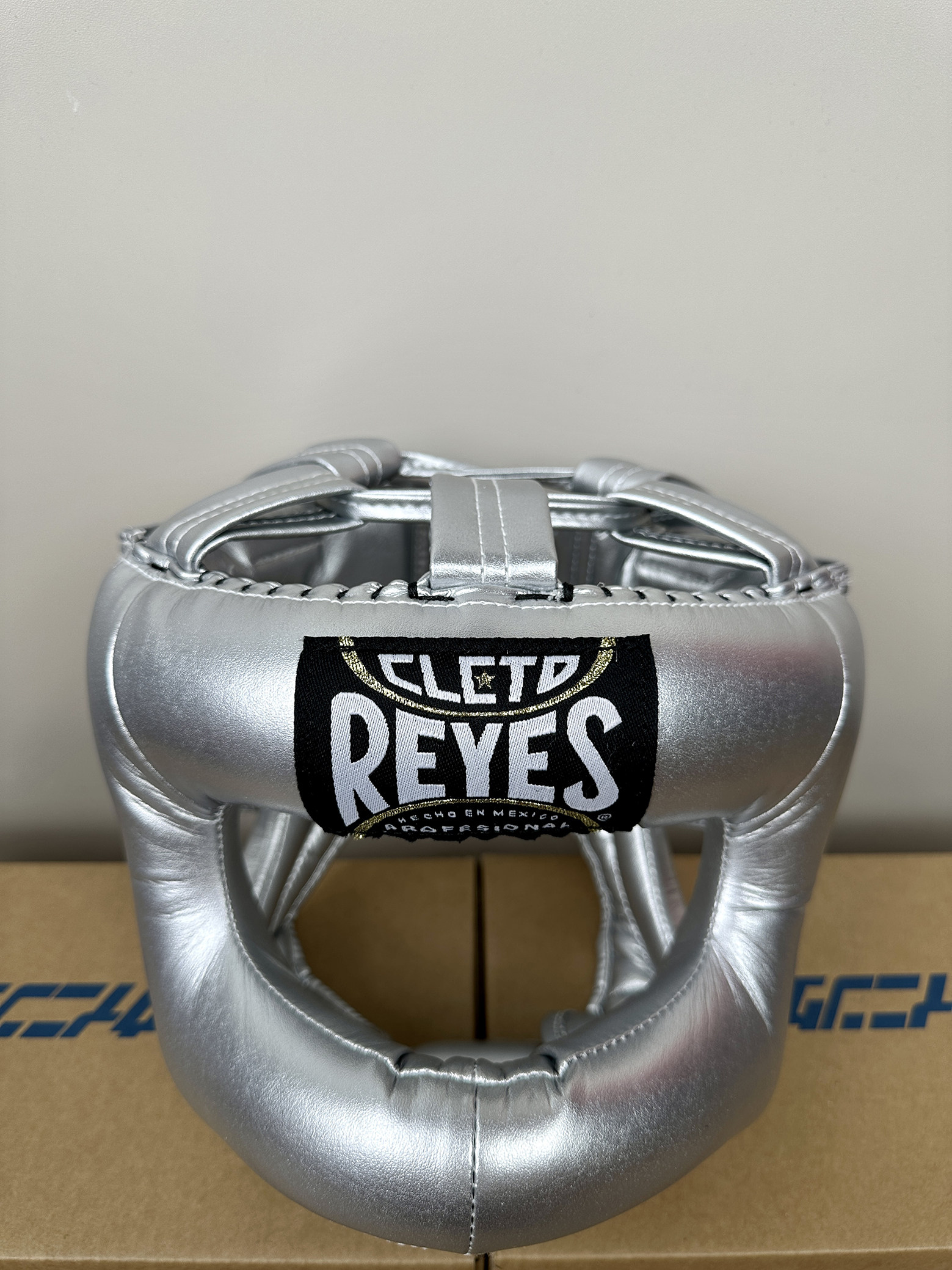 Шлем для бокса h7 reyes雷耶斯同款护头横梁猴脸成人护脸鼻拳击搏击泰拳格斗护具