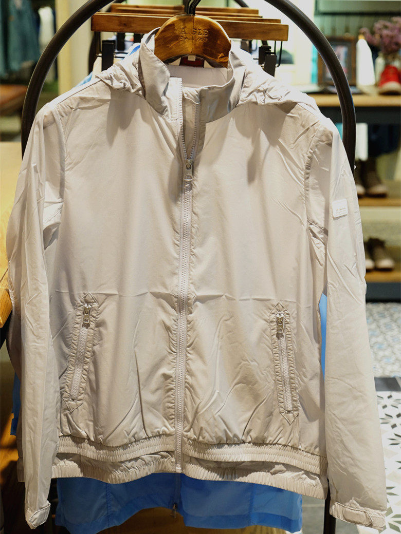 Domestic AIGLE CABINET WOMAN LIGHT WEIGHT JACKET 8102180181182183 DAISY