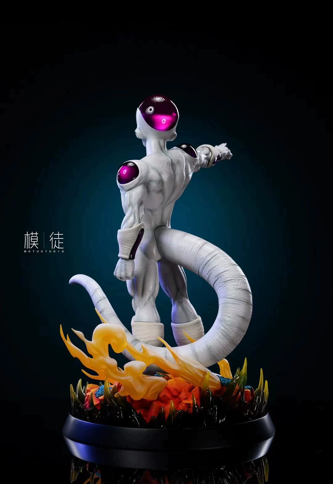 Фигура GK Limited Dragon Ball Illustrated Universe Emperor Frieza от Addict Model MT Studio