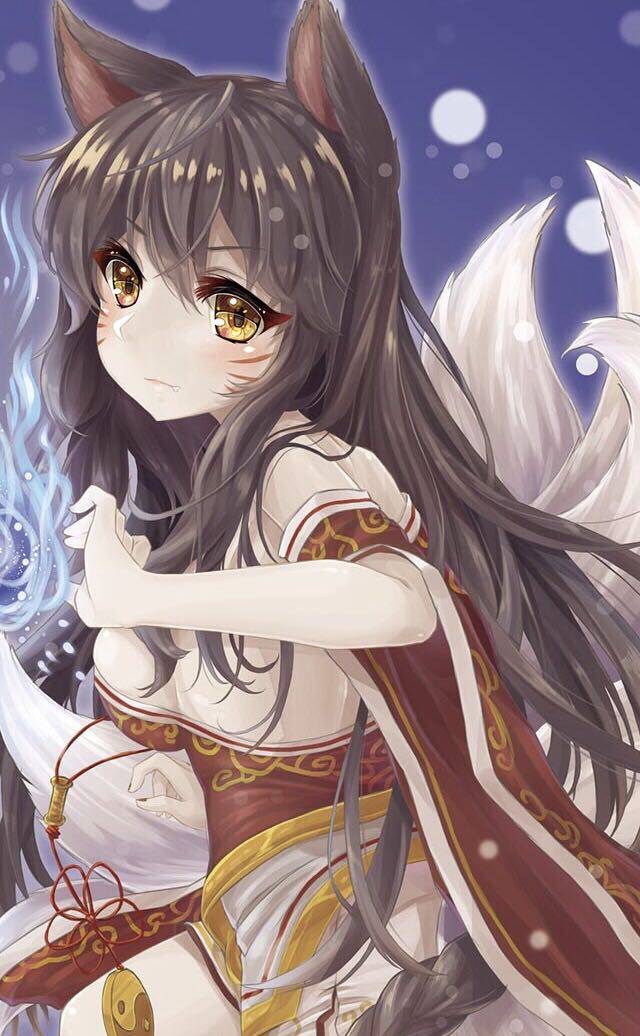 Girl accompanies League of Legends