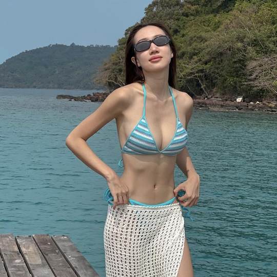 Сексуальный купальник в нижнем белье и бикини в стиле красотки