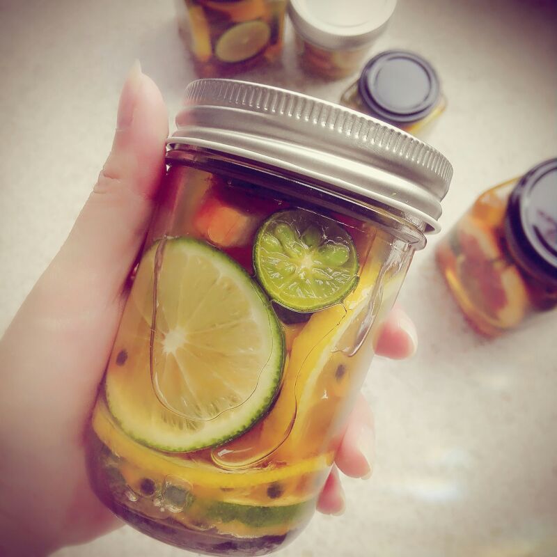 New lead-free sauce glass bottle jam bottle jam jam bottle caviar nest Mason canned jar sealing cans