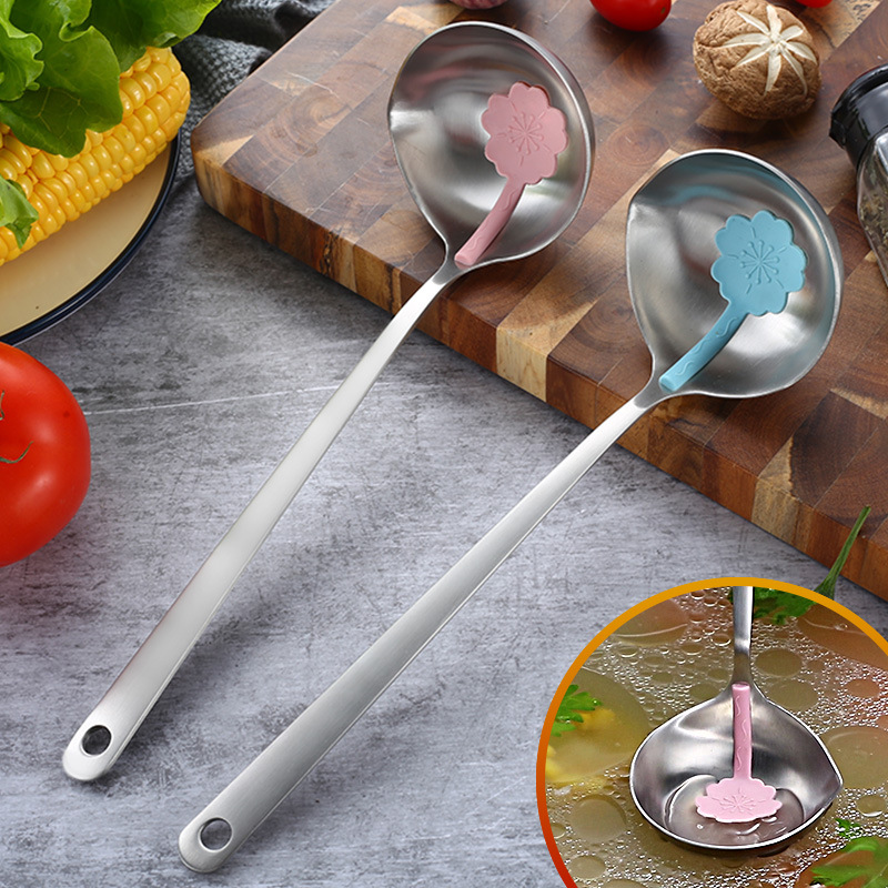 Stainless Steel 304 Hot Pot Soup Spoon New Hot Pot Cutlery Cutlery Soup Ladle Soup Shell Leakage Creative Grease Spoon Oil Grid