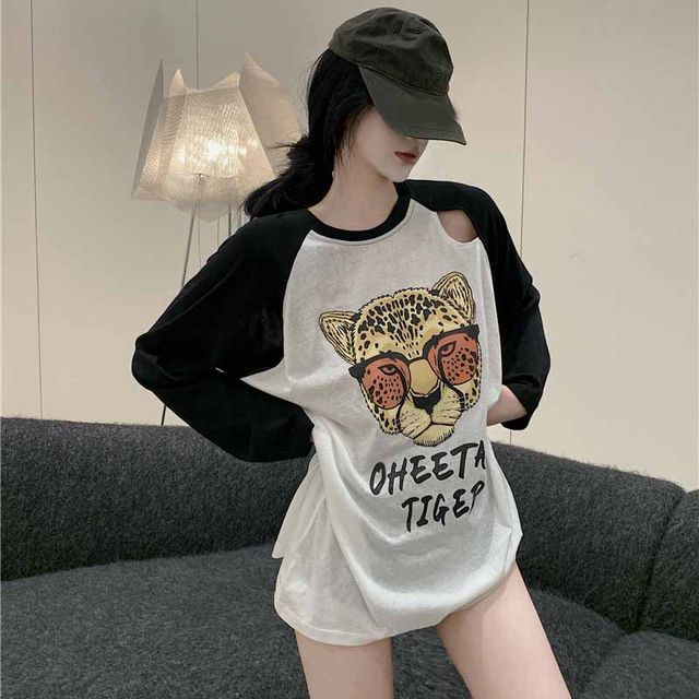 Long-sleeved T-shirt women's clothing spring and autumn inner bottoming shirt 2021 new design sense niche European and American ins clothes trend