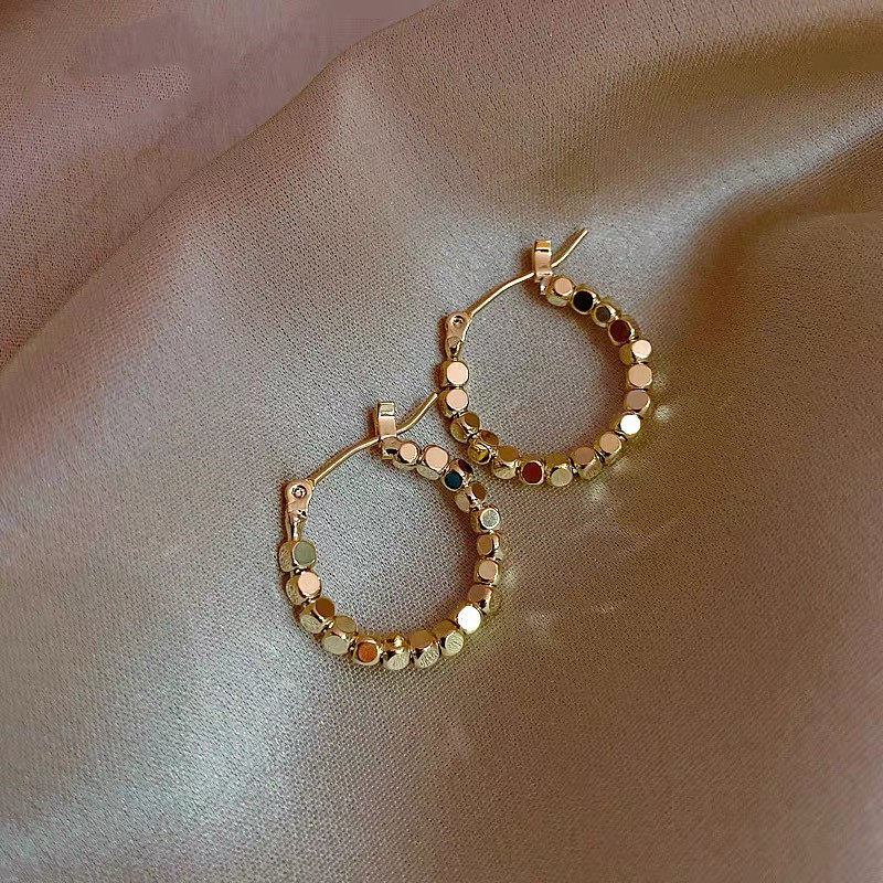 Outlet discount store withdraws the cabinet and clears the warehouse to pick up the leakage 18K gold ear needle outlet female accessories 04