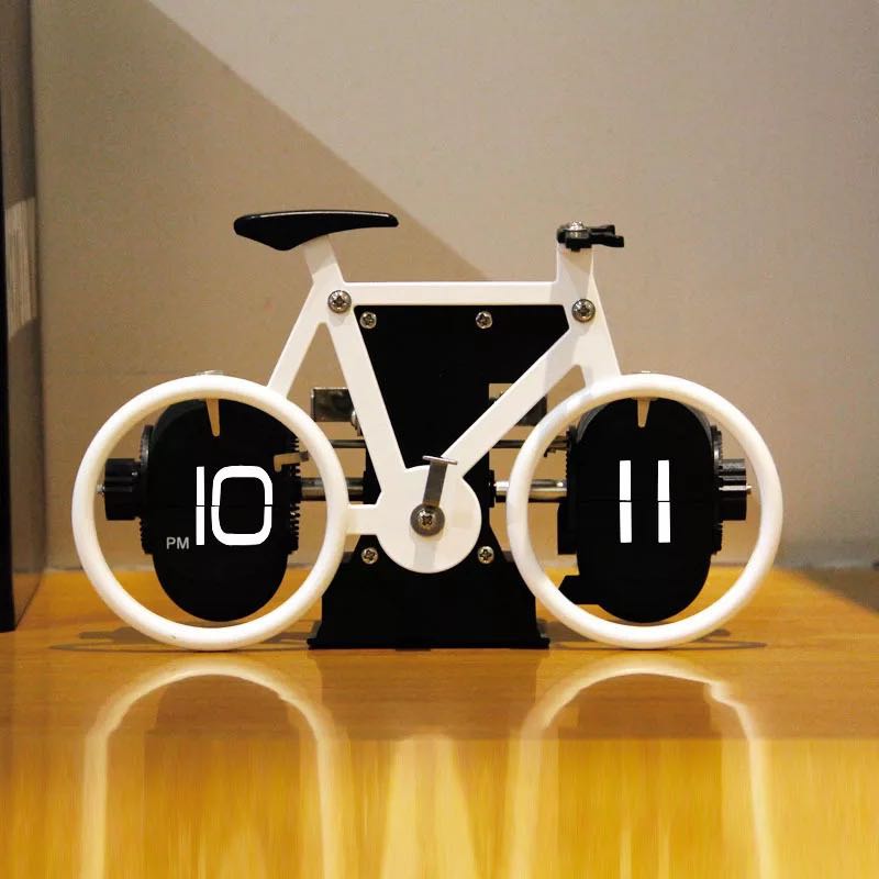 German Automatic Page-turning Clocks Retro Living Room Pendulum Bike Page-turning Mechanical Clock Alarm Clock Personality Desk Clock 
