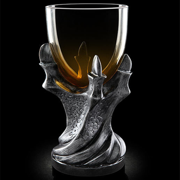 Foreign trade Thermal selling rights and games 3D Longclaw cup resin glass High footed cup European and American personality Skull beer glasses