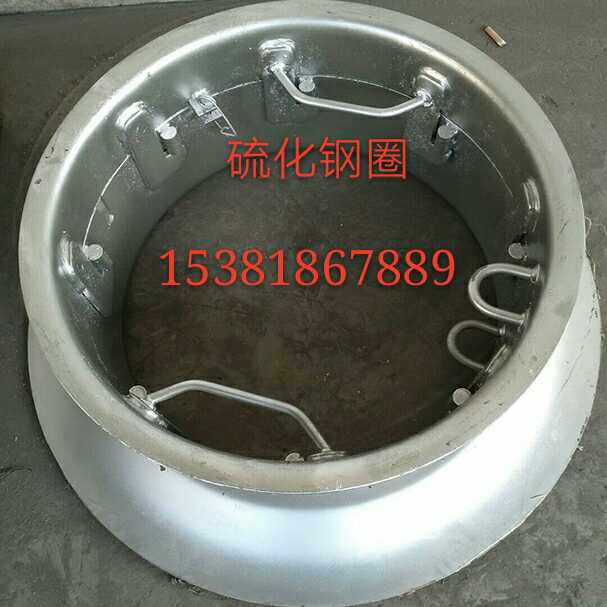 Supply of a vulcanized steel ring for a retouching tire