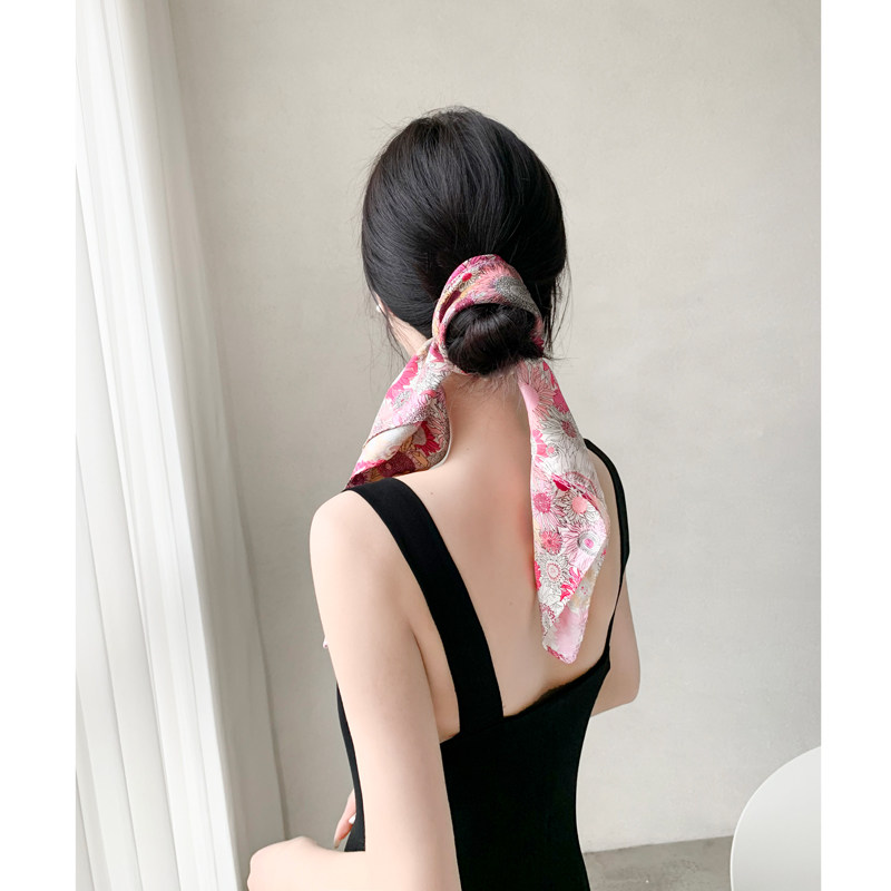 Mars Clothing New Silk Small Square Square Wirk 60*60 Screw Shelf Change a Good Mood every day