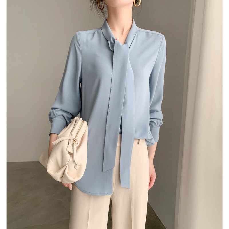 Ma's Jiamin Japan imports triacetate floating with shirt blouses soft and comfortable and well-made.