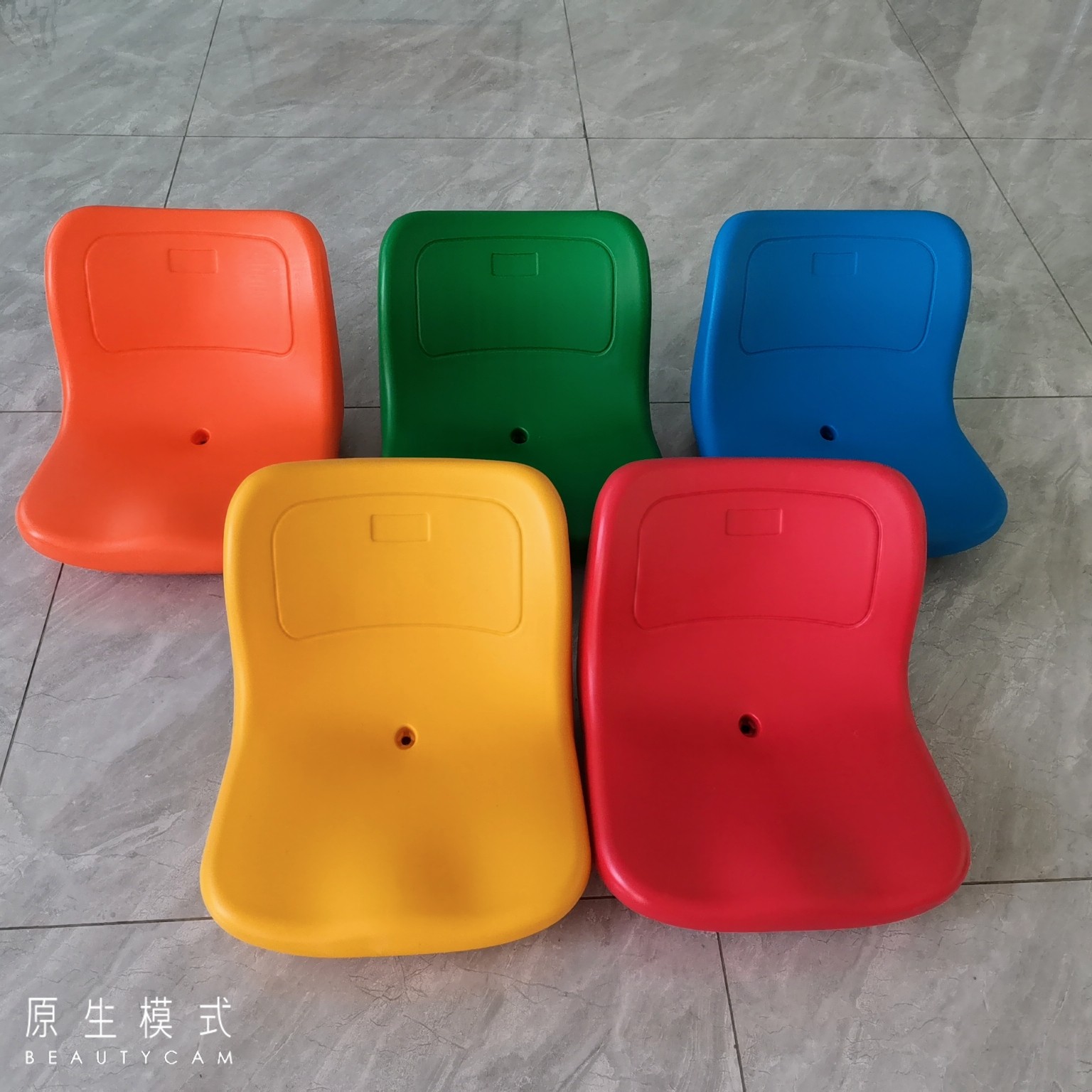 体育馆座椅伸缩看台座椅活动看台观众席软包座椅吹塑座椅礼堂椅:这才是高端场馆的“座”上宾!-座椅-淘宝好物网