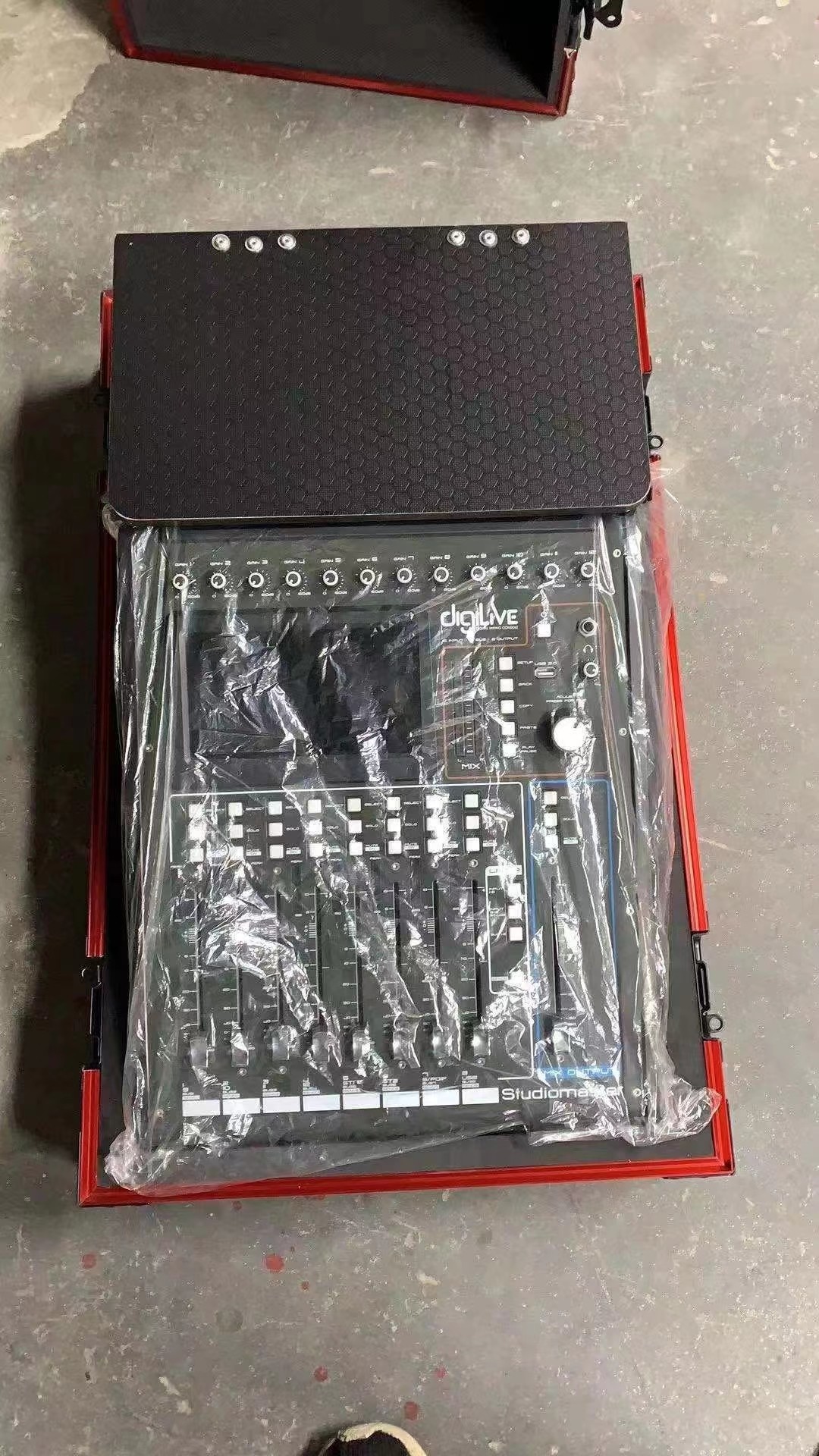 Recording master DigiLive 16 Digital tuning desk Air box enclosure Shockproof Transport Control Bench Protection Pull Box