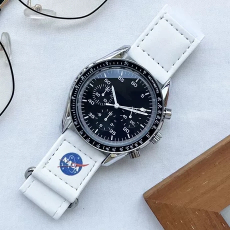 Tiktok Trending Nasa Collaboration Snoopy on the Moon Planet Series Unisex Watch, Fashionable and Versatile, Super Cool ins