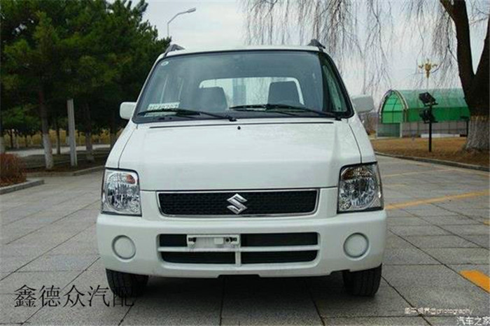 Apply Changhe Suzuki Beidou Bumper 1 0 front bumper front bumper 1 4L auto accessories